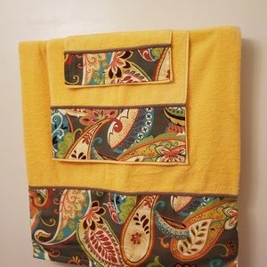 Decorative towel sets